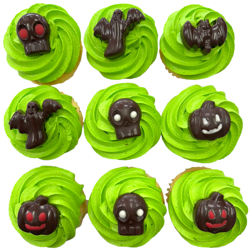 Frosting Halloween Cupcakes