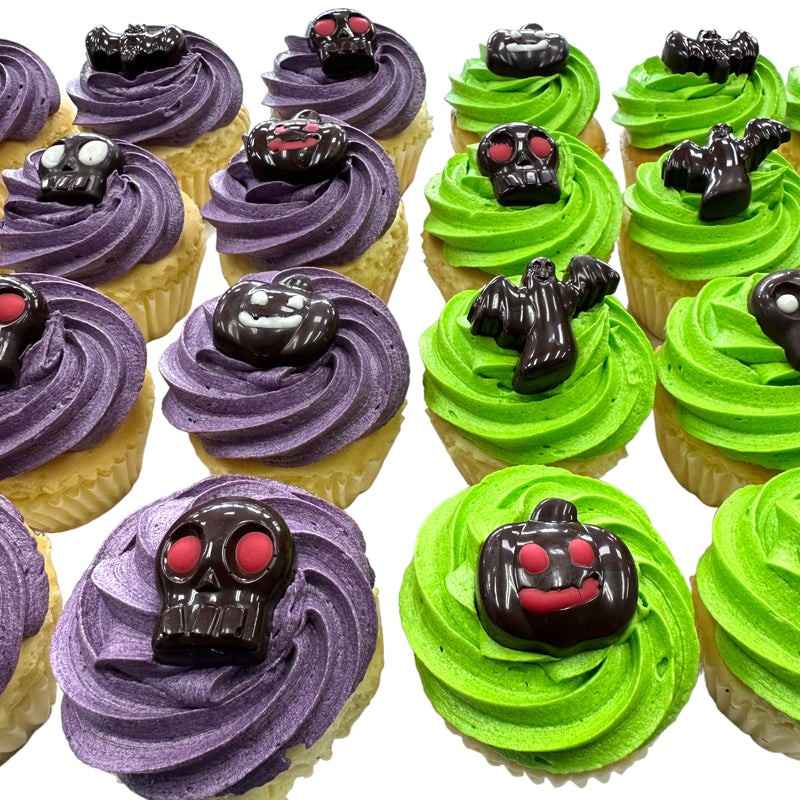 Frosting Halloween Cupcakes