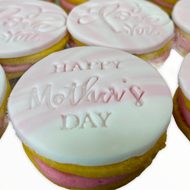 Iced Mothers Day Yoyo's